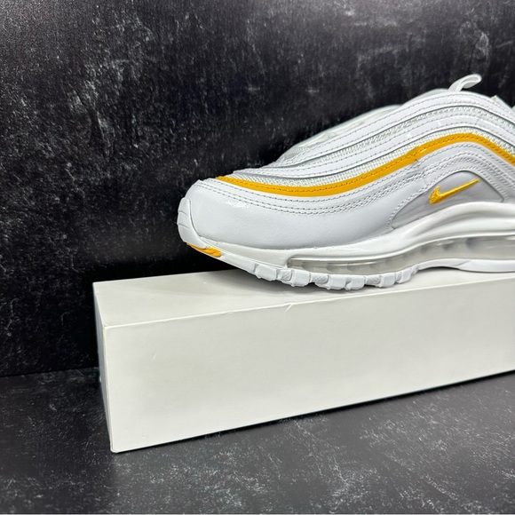 NIKE AIR MAX 97 WHITE UNIVERSITY GOLD WOMENS SHOES SIZE 5.5 YELLOW NEW - Picture 6 of 10